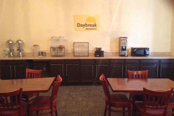 Days Inn Clearfield Εξωτερικό φωτογραφία